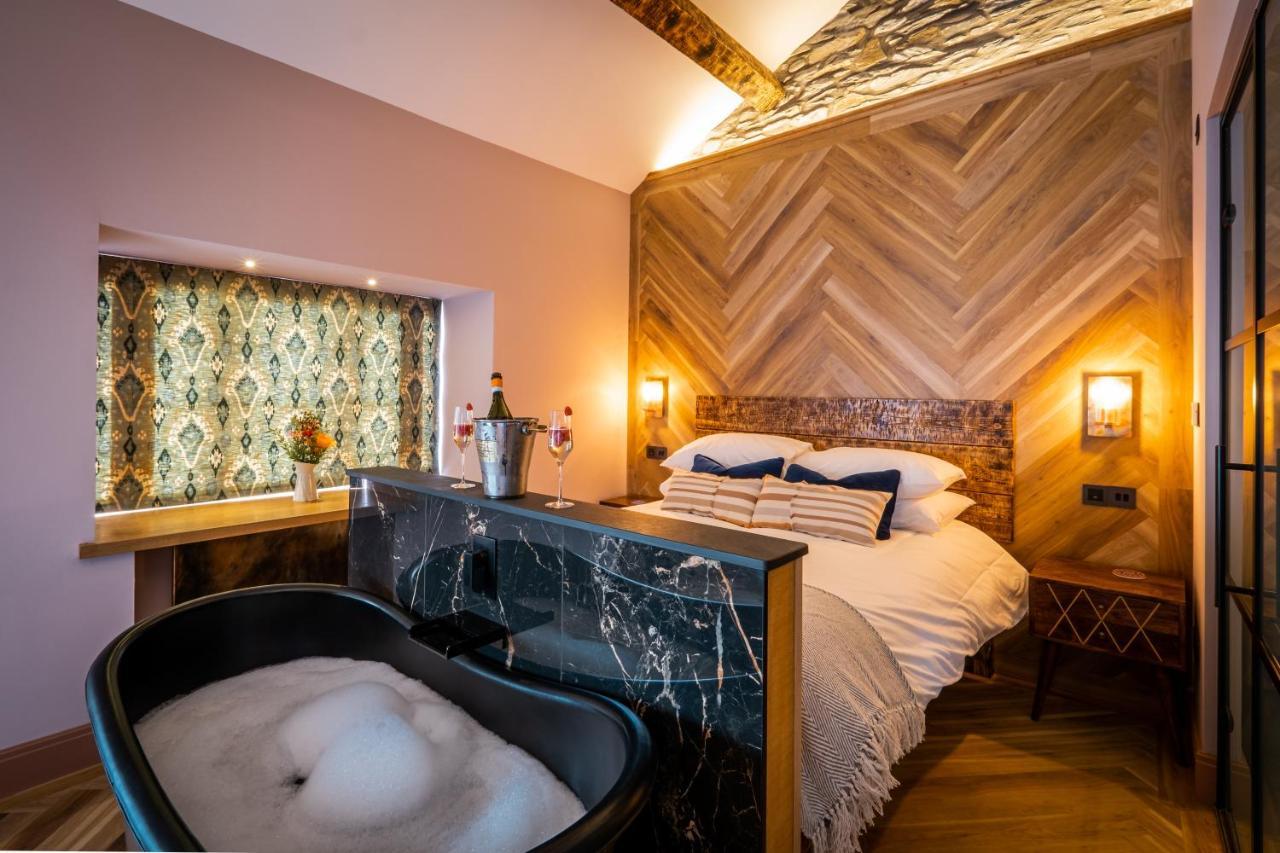 Craig'S Suites Windermere Bagian luar foto