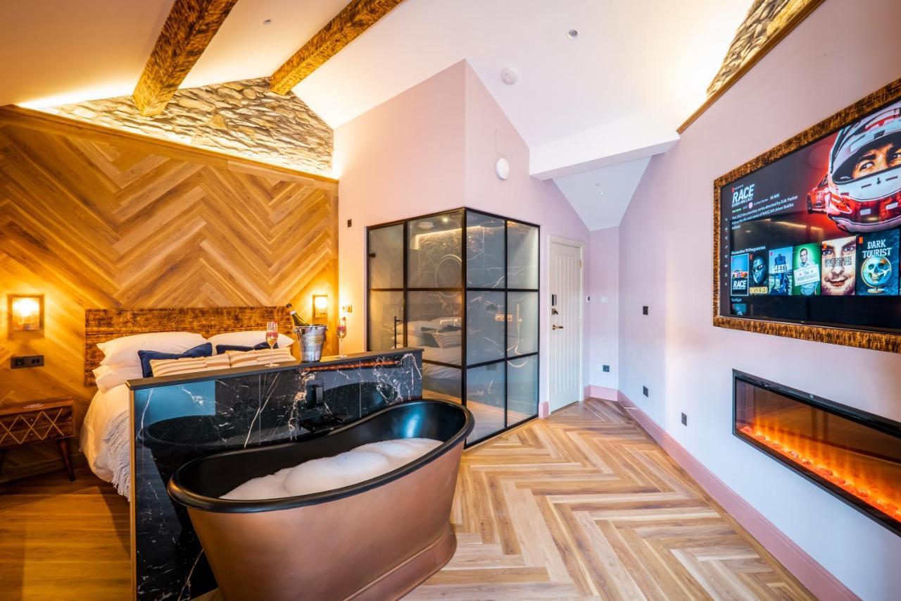 Craig'S Suites Windermere Bagian luar foto