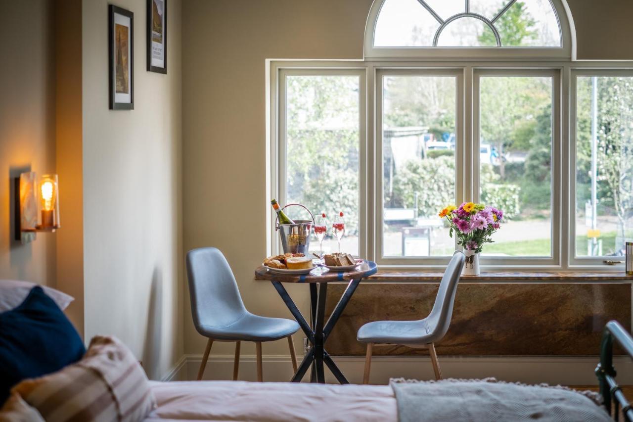 Craig'S Suites Windermere Bagian luar foto