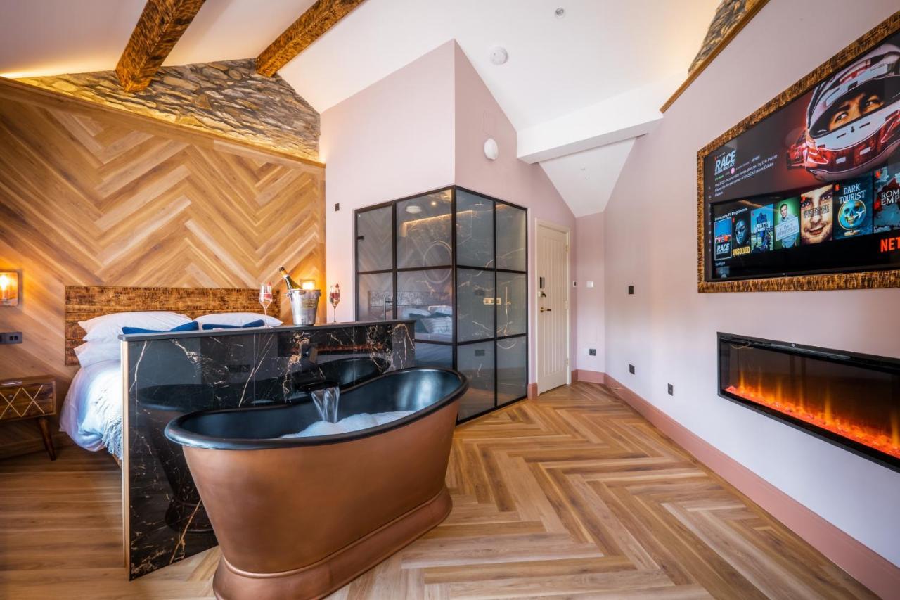 Craig'S Suites Windermere Bagian luar foto