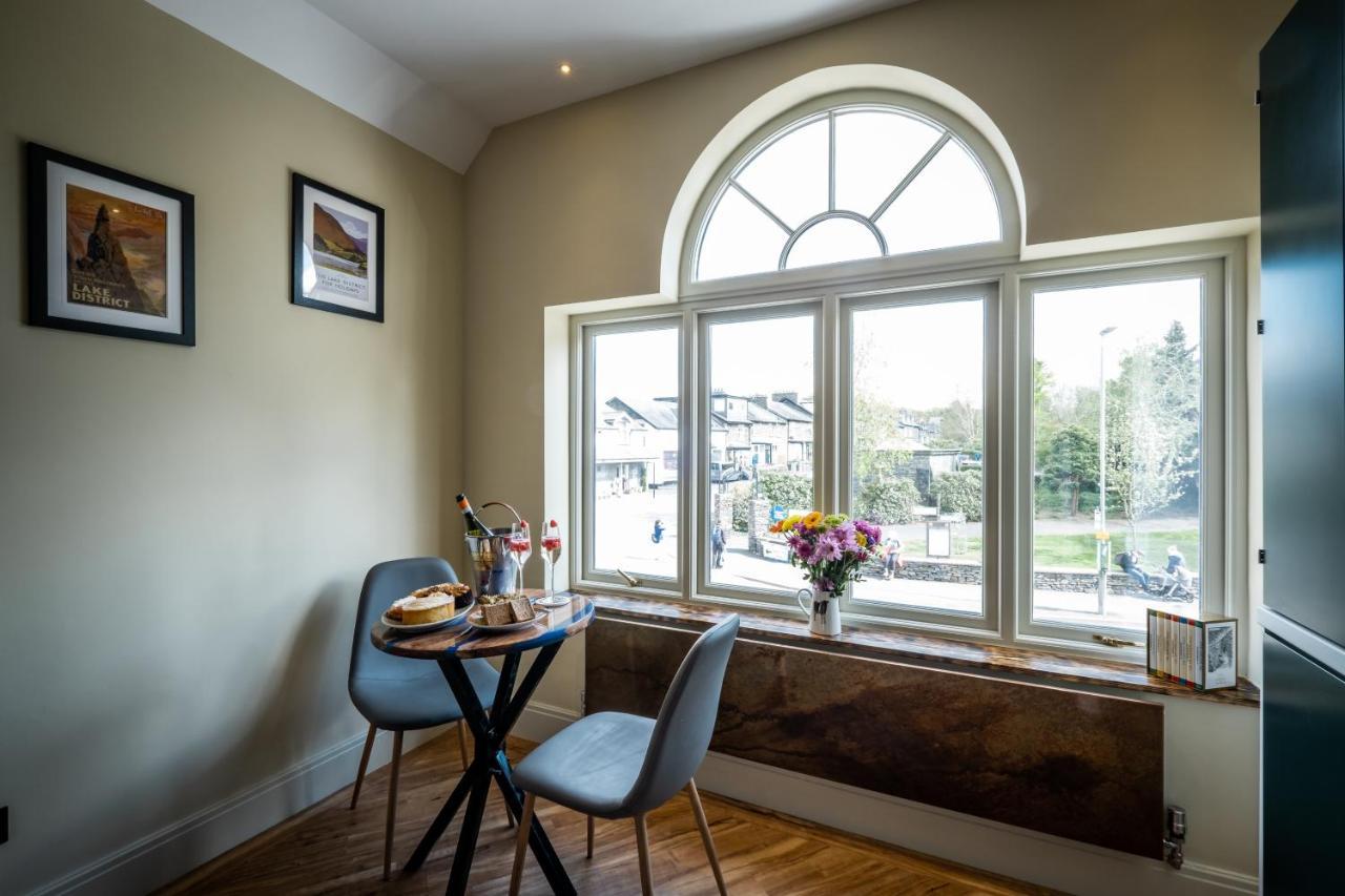 Craig'S Suites Windermere Bagian luar foto